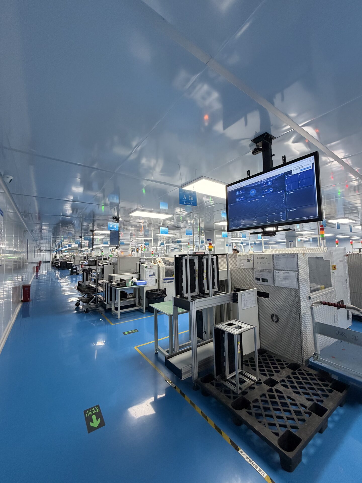 WellPCB Shenzhen SMT cleanroom floor