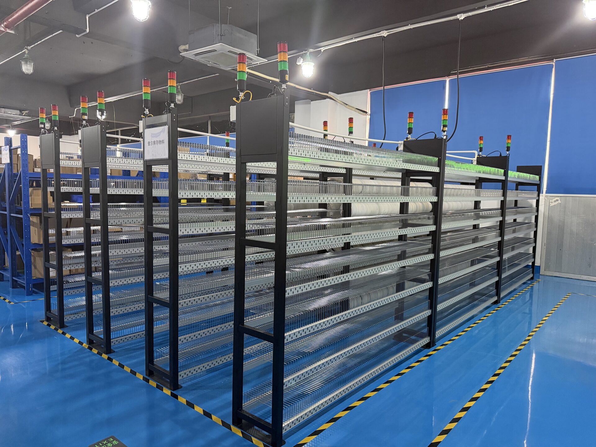 Smart material storage racks